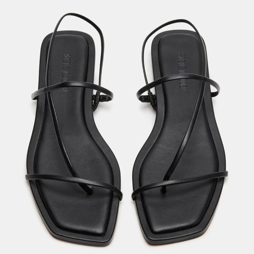 NEW Steve Madden Lynley Flat Strappy Sandals in Black Sz. 8.5